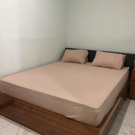 Bening Asri Guesthouse Tangerang Esterno foto