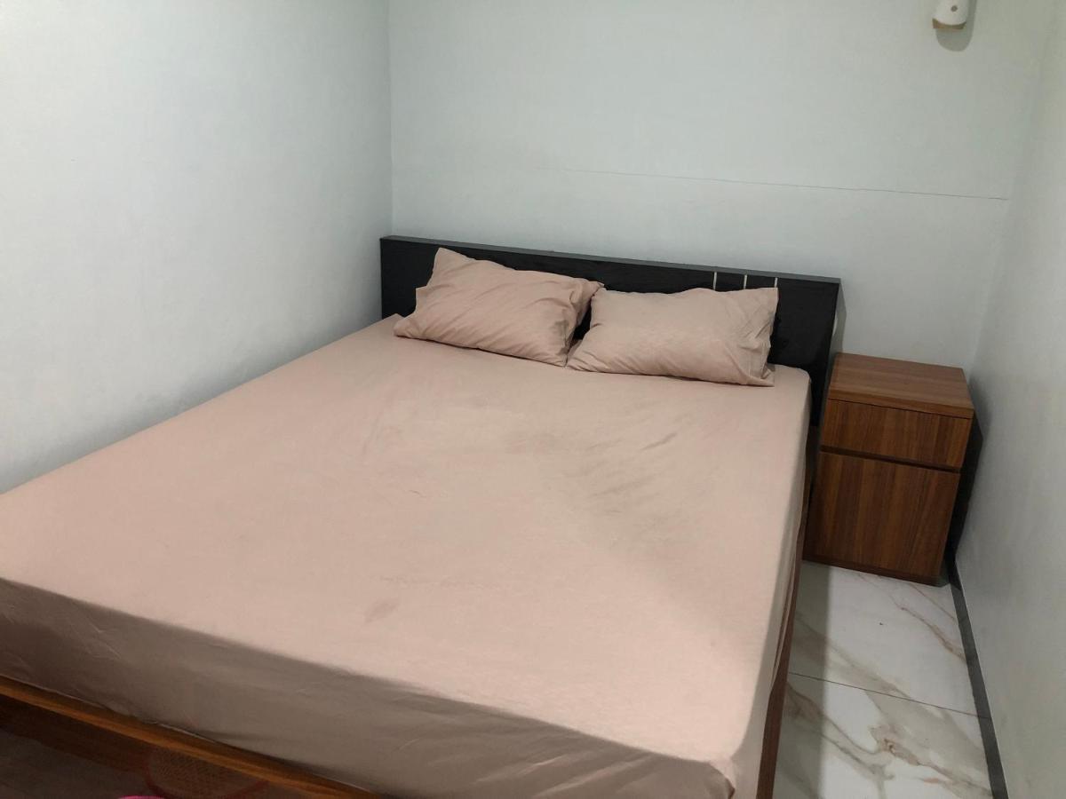 Bening Asri Guesthouse Tangerang Esterno foto