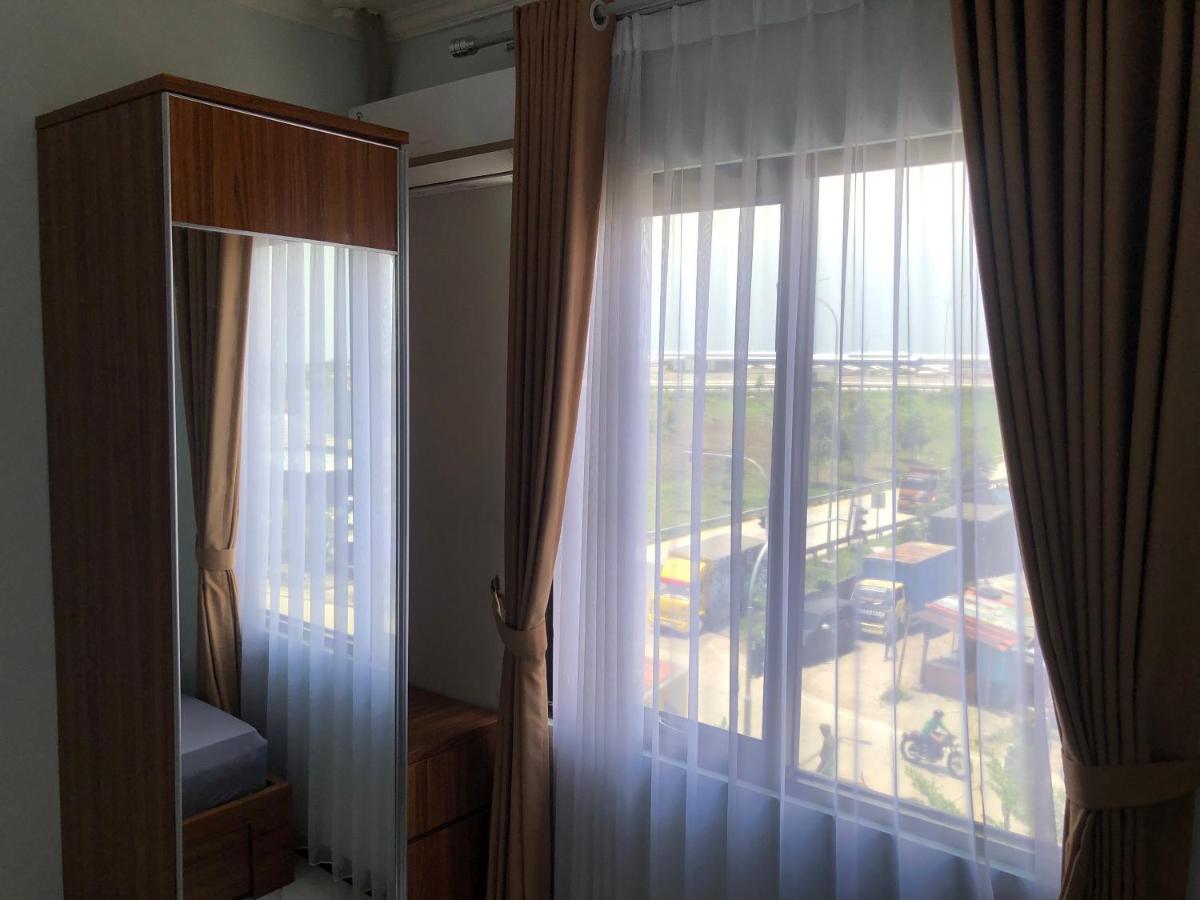 Bening Asri Guesthouse Tangerang Esterno foto