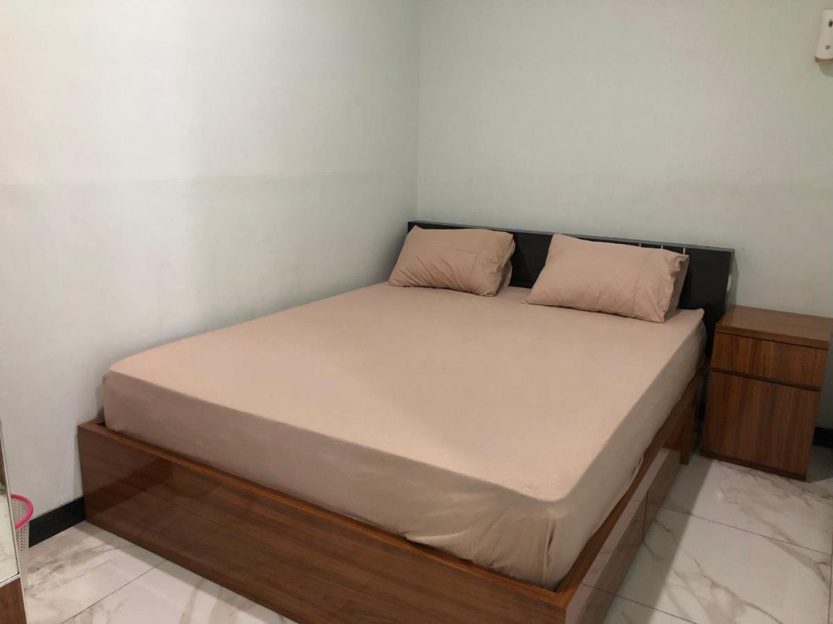 Bening Asri Guesthouse Tangerang Esterno foto