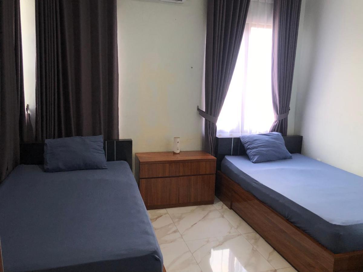 Bening Asri Guesthouse Tangerang Esterno foto