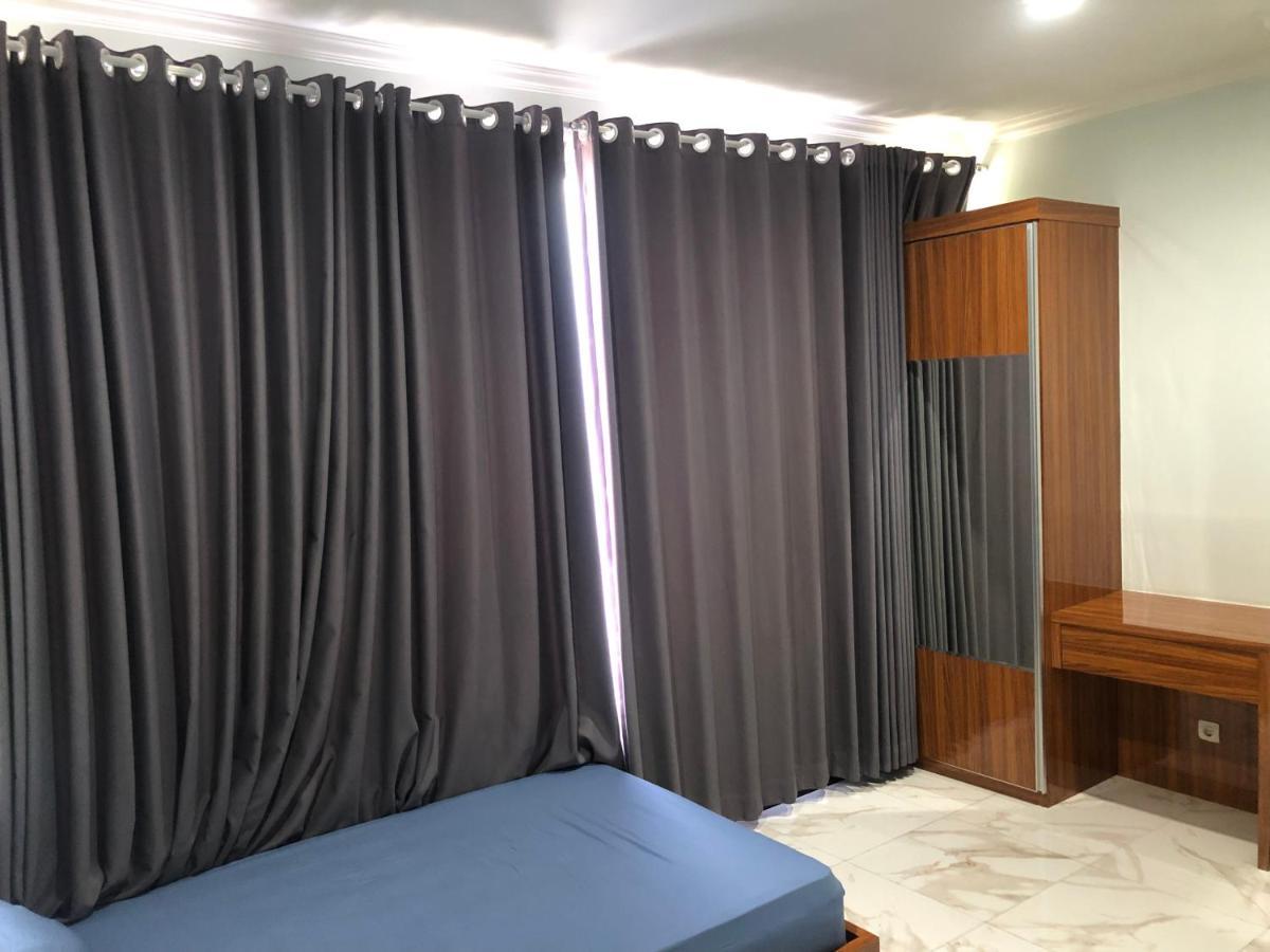 Bening Asri Guesthouse Tangerang Esterno foto